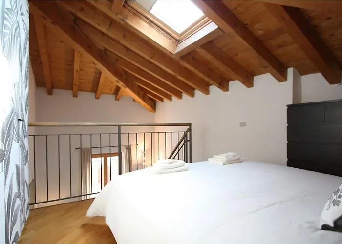 Parcheggio E Wifi Bergamo_a Due Passi Dalle Mura Apartment *